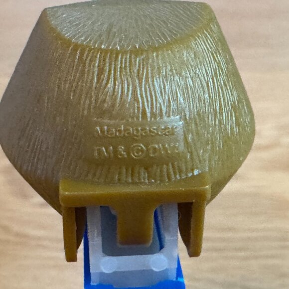 PEZ Candy Dispenser DreamWorks Madagascar Alex the Lion, Loose, Blue Stem, 2005 - Picture 11 of 15